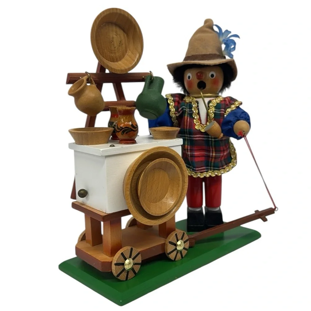 VTG Steinbach Volkskunst SMOKER German Musical Food Pottery Peddler Nutcracker
